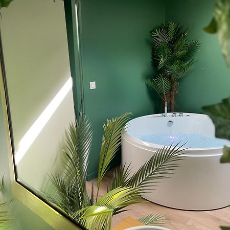 Evasion Exotique - Suite Selva - Jaccuzzi Privatif Amiens Exterior photo