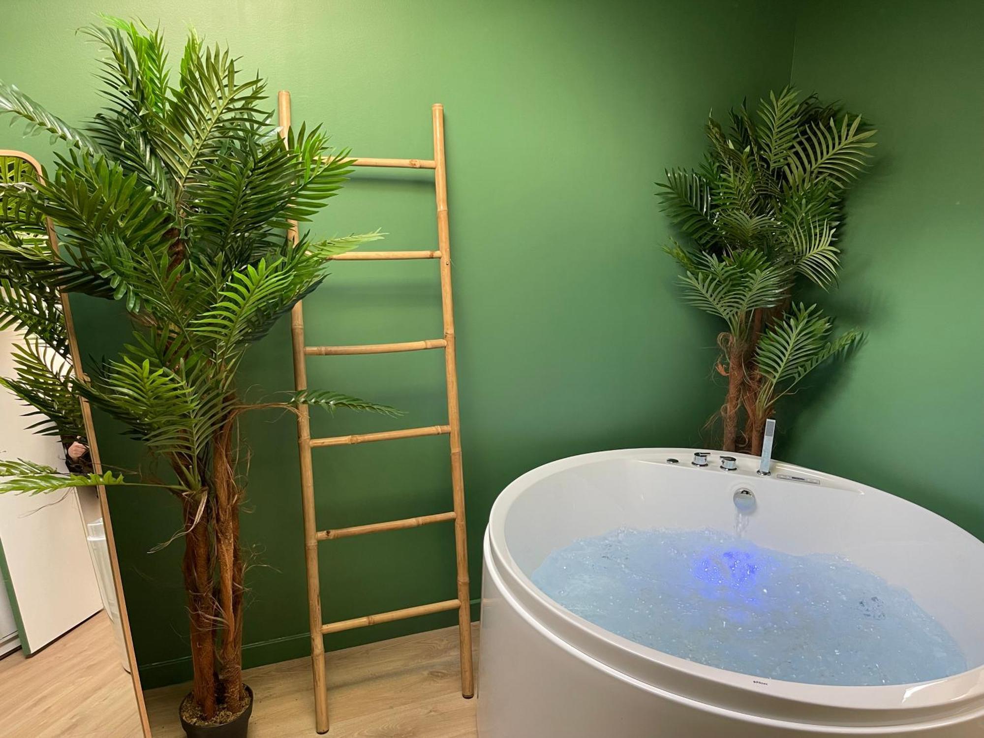 Evasion Exotique - Suite Selva - Jaccuzzi Privatif Amiens Exterior photo