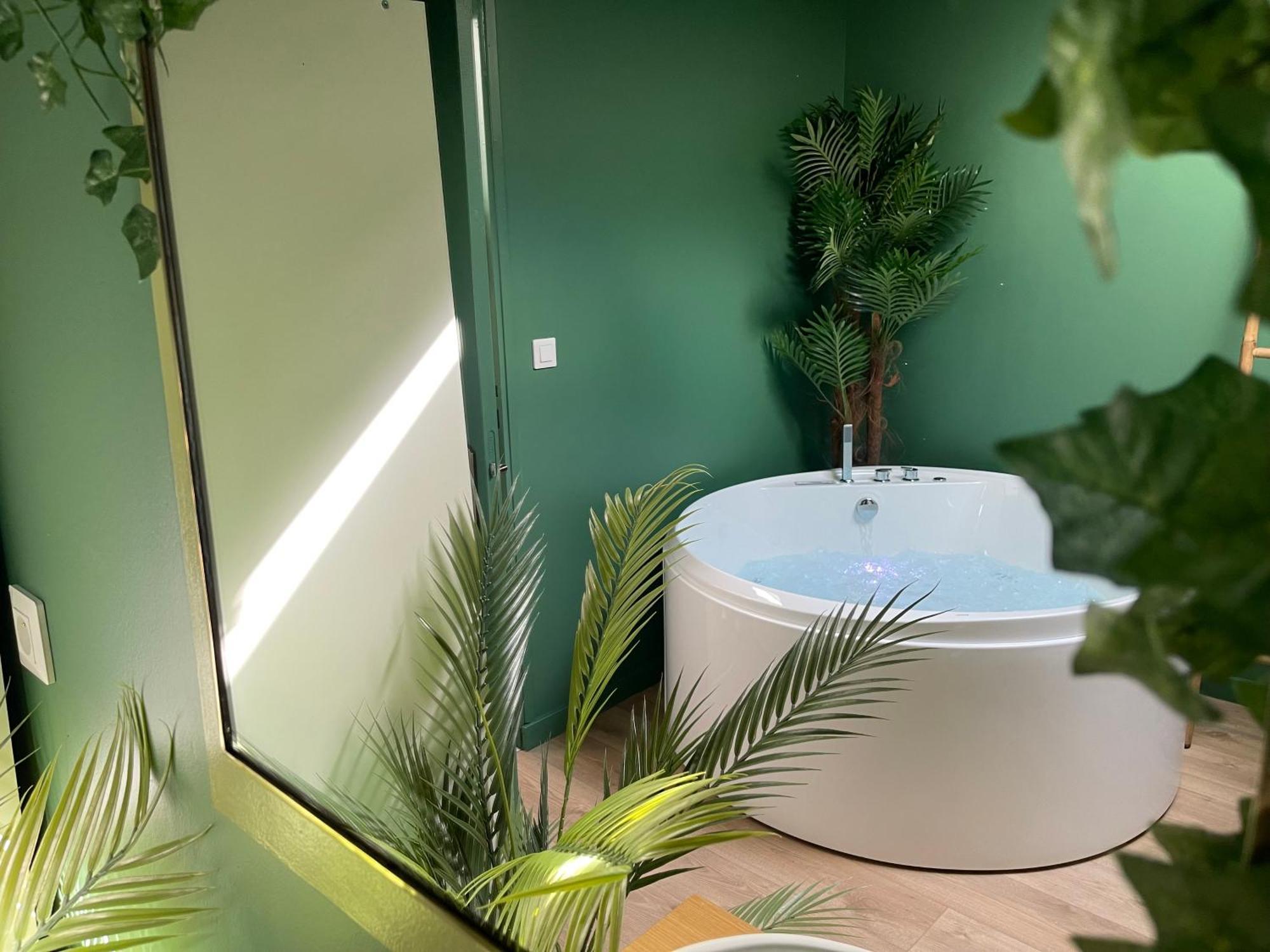 Evasion Exotique - Suite Selva - Jaccuzzi Privatif Amiens Exterior photo